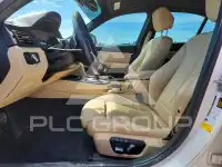 2017 BMW 330 photo