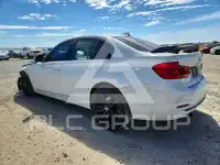 2017 BMW 330 photo