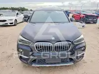 2017 BMW X1 фото