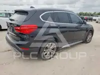 2017 BMW X1 фото