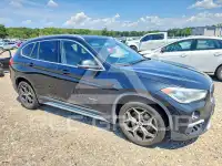 2017 BMW X1 photo