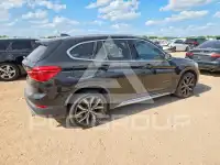 2017 BMW X1 фото