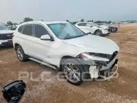 2017 BMW X1 фото