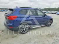 2017 BMW X1 фото