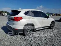 2017 BMW X1 фото
