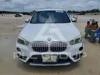 2017 BMW X1 фото