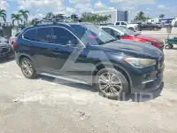 2017 BMW X1 фото