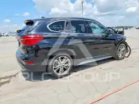 2017 BMW X1 фото