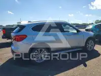 2017 BMW X1 photo