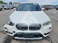 2017 BMW X1 фото
