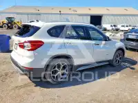 2017 BMW X1 фото
