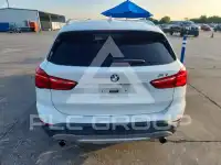 2017 BMW X1 фото