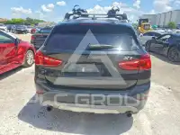 2017 BMW X1 фото