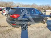 2017 BMW X1 фото
