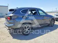 2017 BMW X1 фото