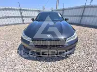 2017 BMW 750 фото