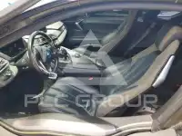 2017 BMW I8 фото