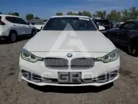 2017 BMW 330 photo