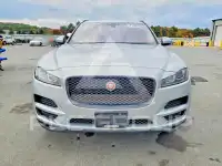 2017 Jaguar F-PACE фото
