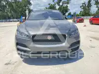 2017 Jaguar F-PACE photo