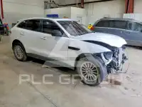 2017 Jaguar F-PACE photo