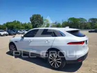 2017 Jaguar F-PACE photo