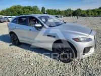 2017 Jaguar F-PACE фото