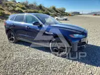 2017 Jaguar F-PACE photo