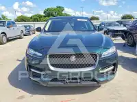 2017 Jaguar F-PACE photo
