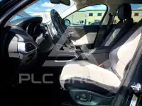 2017 Jaguar F-PACE photo