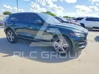 2017 Jaguar F-PACE photo