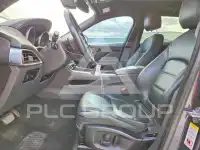 2017 Jaguar F-PACE photo