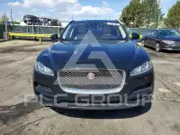 2017 Jaguar F-PACE photo