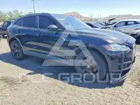 2017 Jaguar F-PACE photo