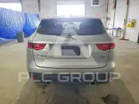 2017 Jaguar F-PACE photo