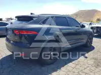 2017 Jaguar F-PACE photo
