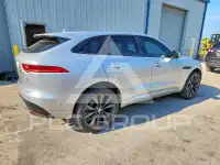 2017 Jaguar F-PACE photo