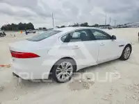 2017 Jaguar XF photo