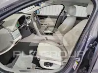 2017 Jaguar XF photo