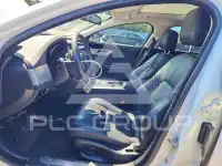 2017 Jaguar XF фото