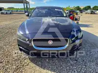 2017 Jaguar XE фото