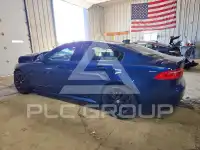 2017 Jaguar XE фото
