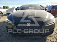 2017 Jaguar XE фото