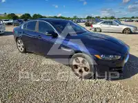 2017 Jaguar XE фото