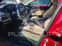 2017 Jaguar XE фото