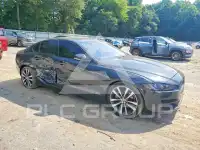 2017 Jaguar XE фото