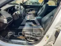2017 Jaguar XE фото