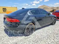 2017 Jaguar XE фото