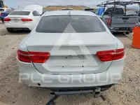 2017 Jaguar XE photo