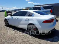 2017 Jaguar XE фото